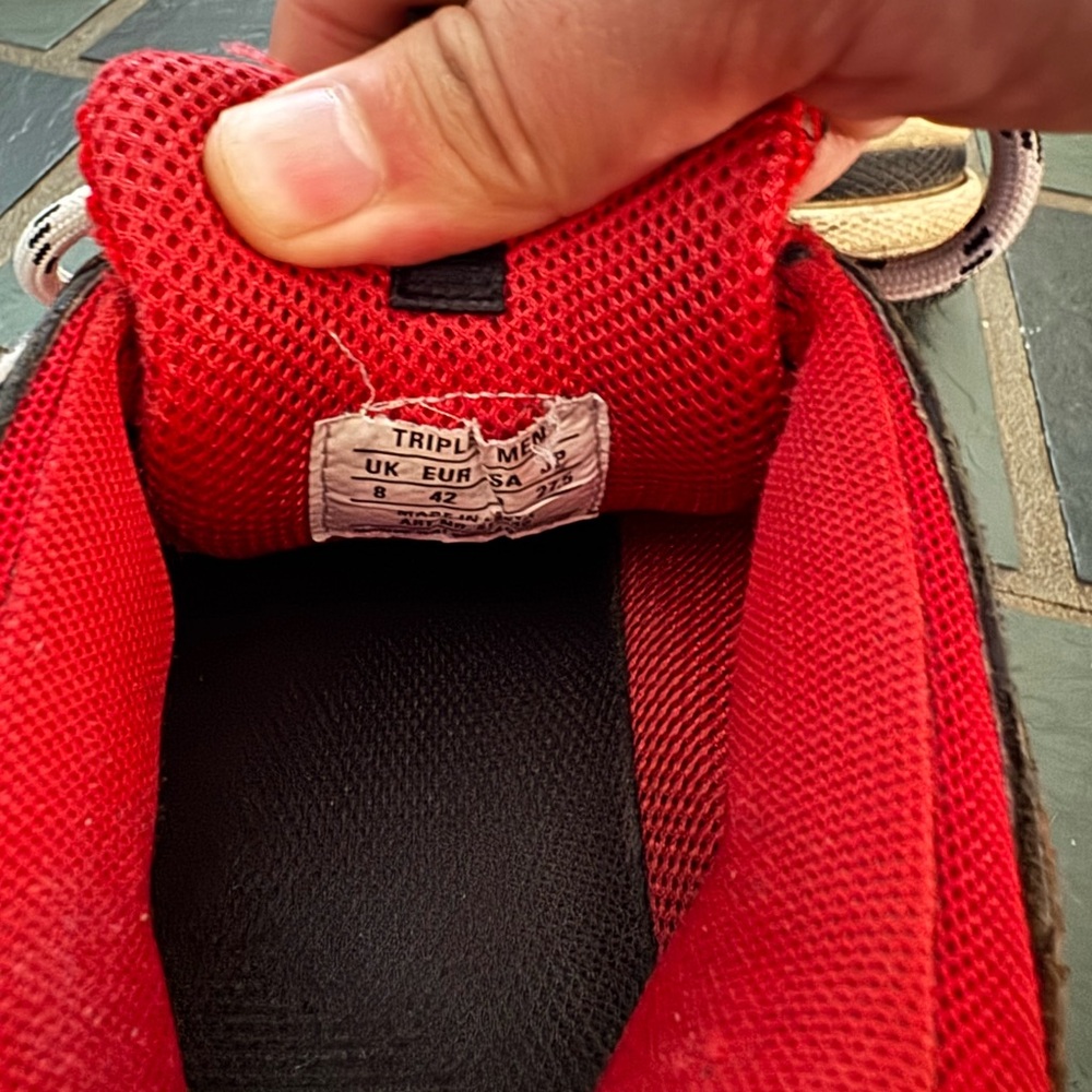 Balenciaga Red and Black Triple S Sneakers - Picture 5 of 7